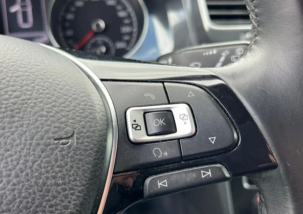 Volkswagen Golf cena 39900 przebieg: 213000, rok produkcji 2017 z Ostrów Lubelski małe 497